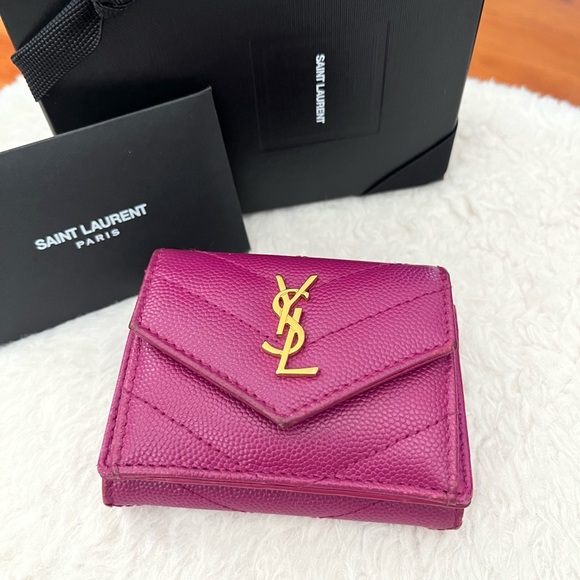 YSL Cassandra Trifold Wallet - Picture 6 of 17